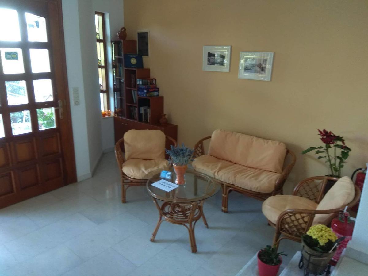 Natura Studios Loutra Edipsou  Luaran gambar